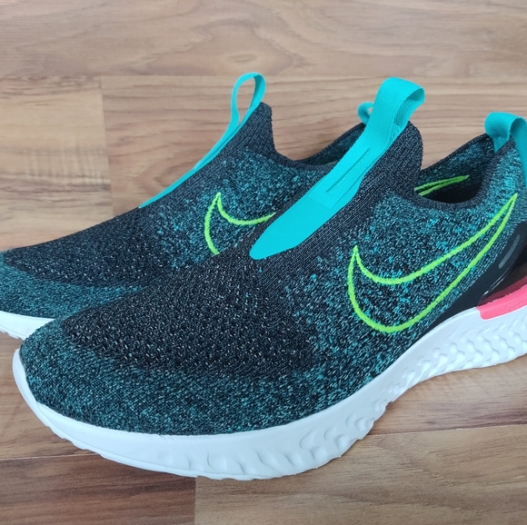nike epic phantom react flyknit kids